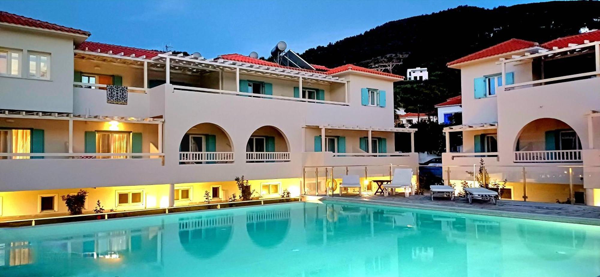 Sunrise Village Hotel Apartments Skopelos Town Exterior photo