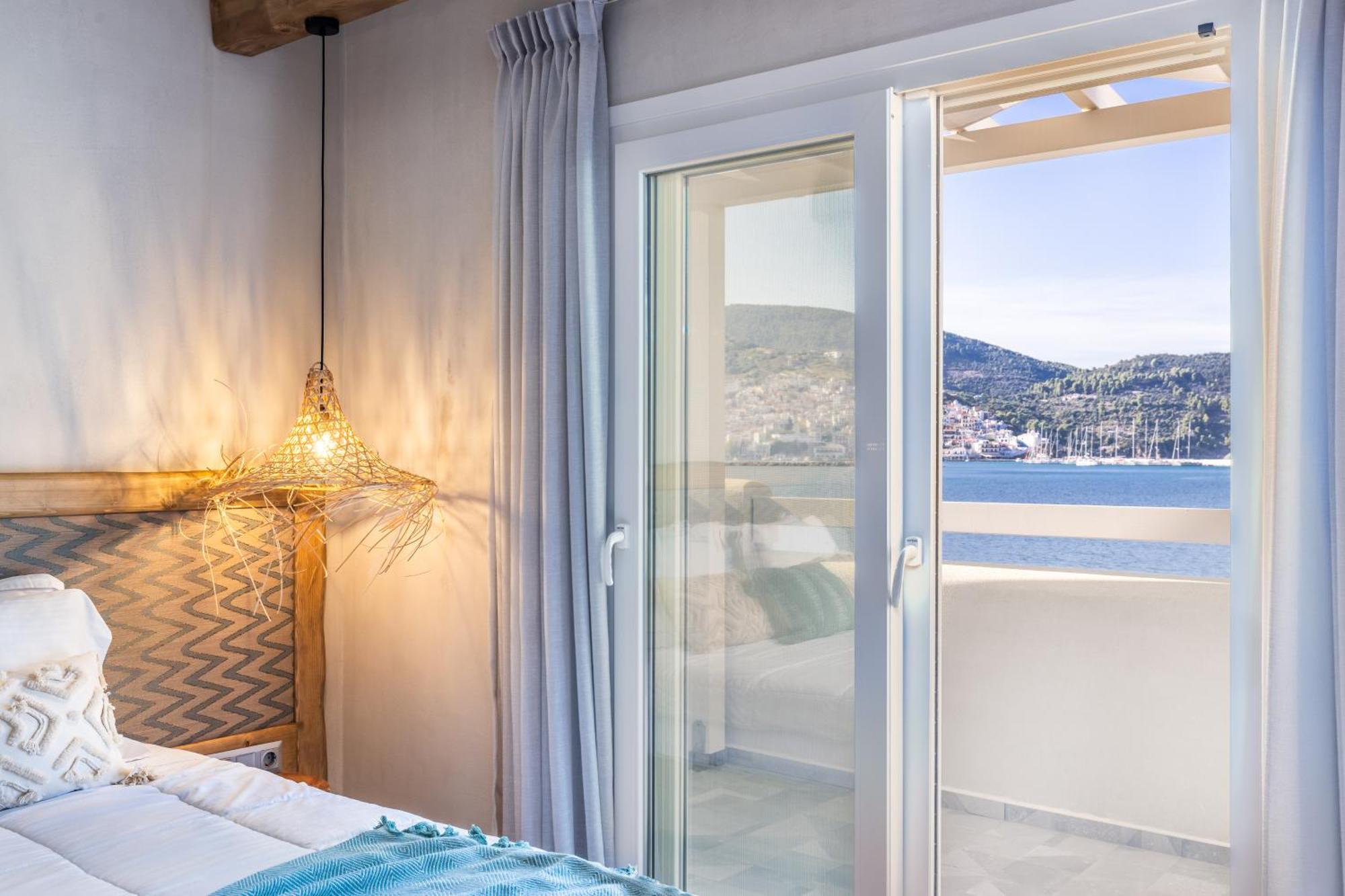Sunrise Village Hotel Apartments Skopelos Town Exterior photo