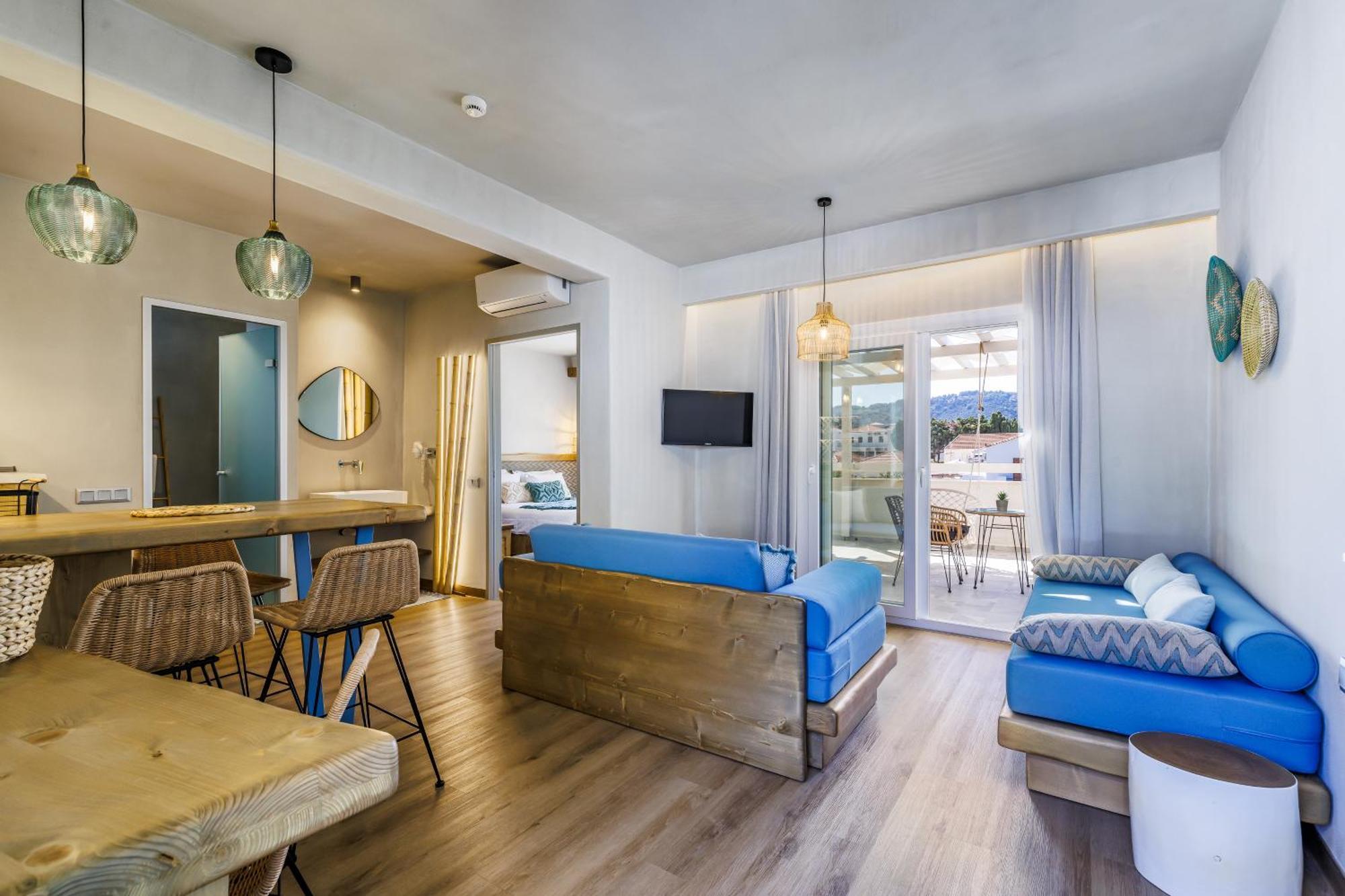 Sunrise Village Hotel Apartments Skopelos Town Exterior photo